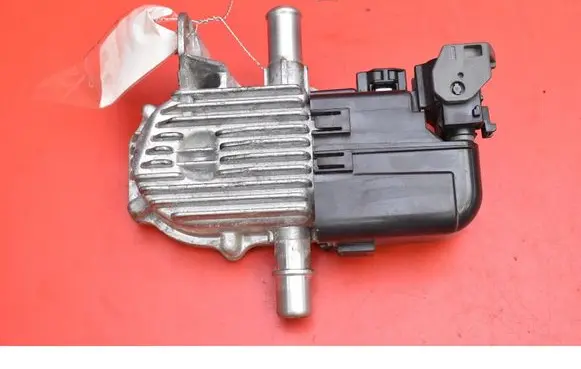 AC 428 Water pump 