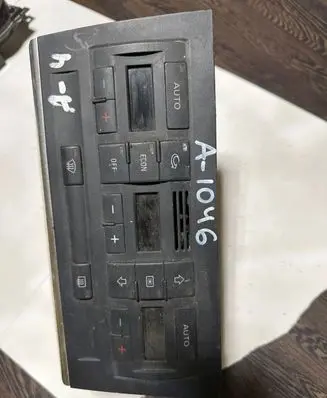 Audi A4 S4 B6 8E 8H Climate control unit 8E0820043AJ