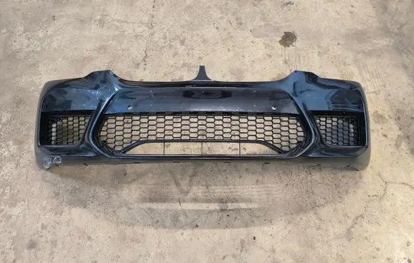 BMW M5 F90 Front bumper 8073720