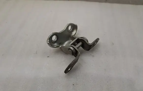 Toyota Corolla Verso AR10 Rear door upper hinge 687500F010