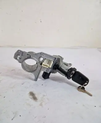 Opel Zafira B Ignition lock 14947F215B