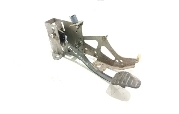 Mercedes-Benz Citan W415 Clutch pedal 