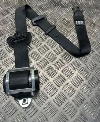 BMW 5 F10 F11 Front seatbelt 610126200C 0100R00000 140130