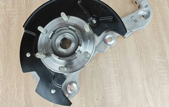 Volkswagen Amarok II Front wheel hub MB3C3K171EB MB3C2C300BA
