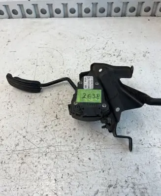 Renault Trafic II (X83) Accelerator throttle pedal 6PV00811914 7700313060