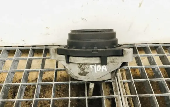 BMW X3 F25 Engine mount bracket