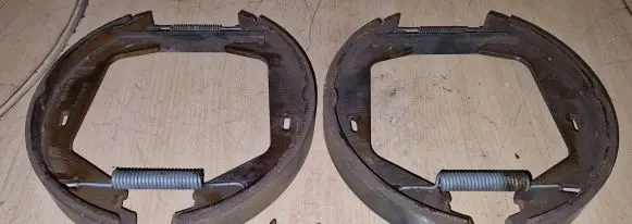 Volvo V70 Handbrake/parking brake pads 