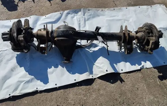 Nissan Patrol Y61 Front axle beam 