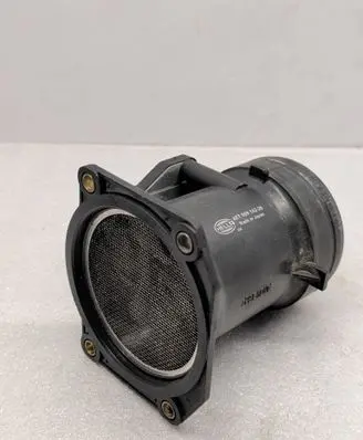 Skoda Octavia Mk1 (1U) Mass air flow meter 8ET00914226