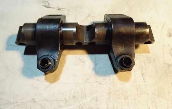 Volkswagen PASSAT B6 Balance shaft 782213201