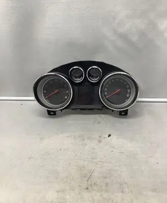 Opel Meriva B Speedometer (instrument cluster) 13346198