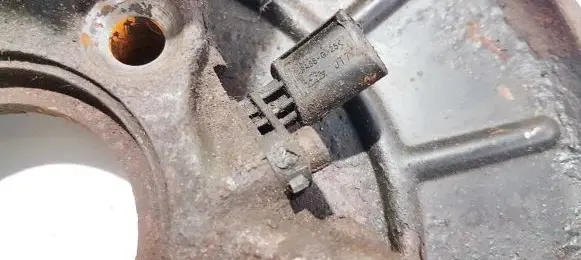 Volkswagen Touran I ABS brake wheel speed sensor