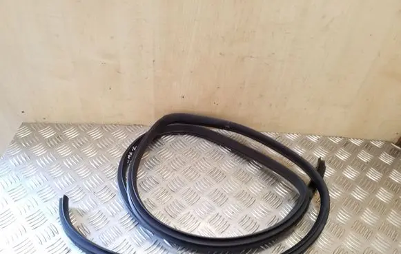 KIA Soul Rear door rubber seal (on body) 