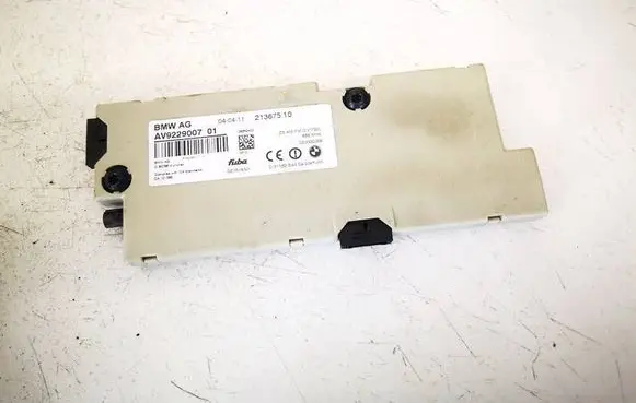 BMW 3 E90 E91 Antenna control unit 21367510 av922900701