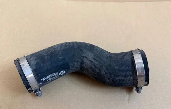 Intercooler hose/pipe