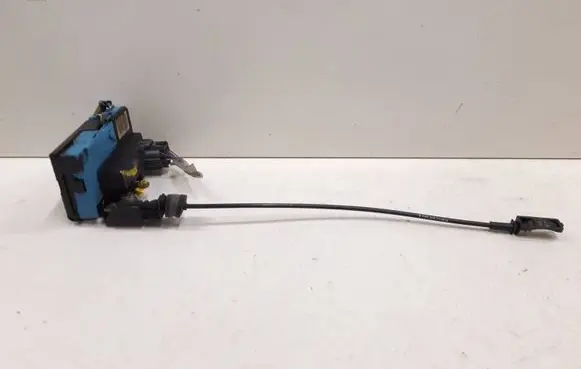 Volvo S80 Front door lock 9485305