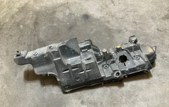 Renault Captur Other engine bay part 175B17398R 175B11122R