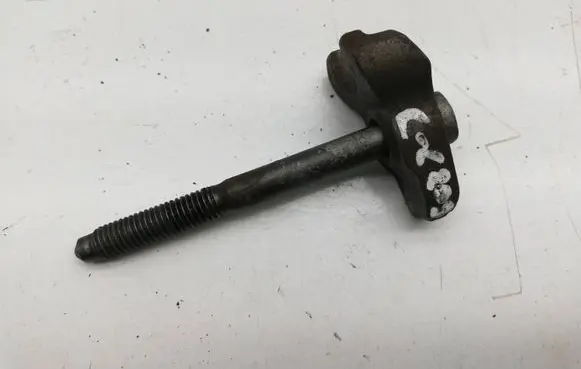 Citroen C-Crosser Fuel Injector clamp holder