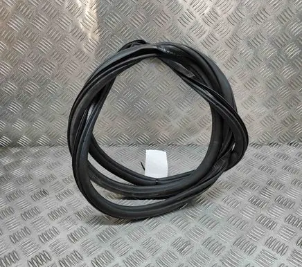 Audi e-tron Rubber seal rear door 4KE833721