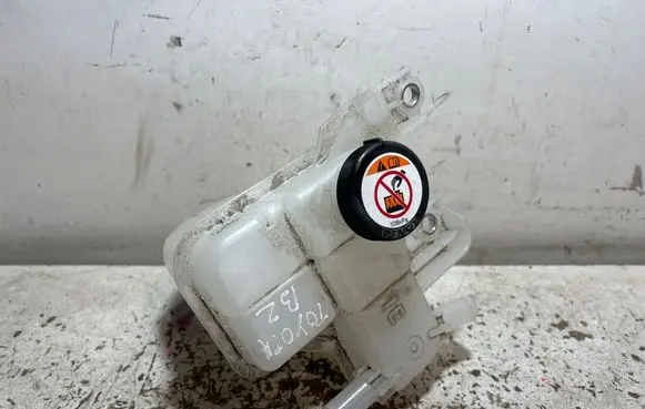 Toyota bZ4X Coolant expansion tank/reservoir