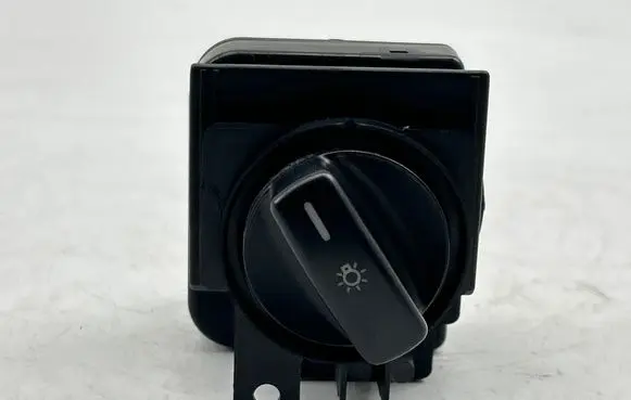 Mercedes-Benz A W169 Light switch 1695452704 32221101 0618905