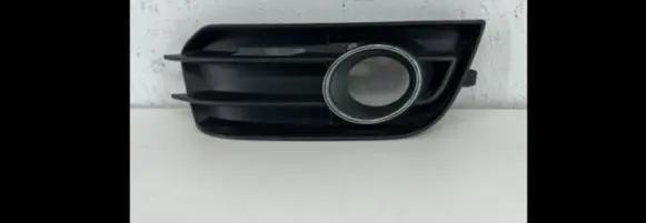Audi A1 Front bumper lower grill 8X0807682A