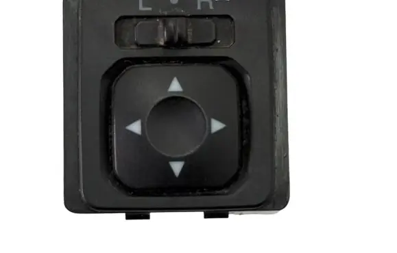 Mitsubishi Space Runner Wing mirror switch MR190956 C8NC09M 2969D4