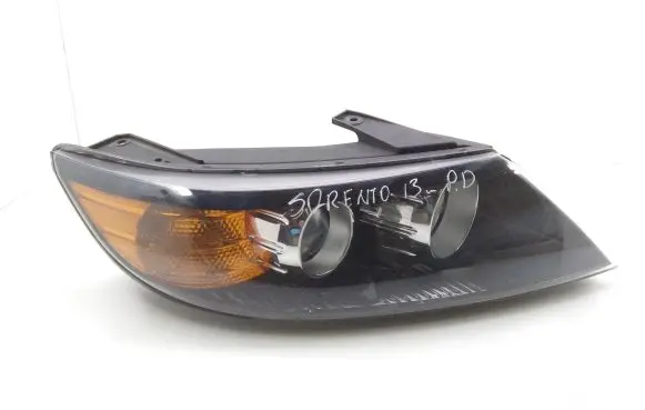 KIA Sorento Headlight/headlamp 921022P150 130732919301