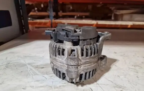 Opel Zafira A Generator/alternator