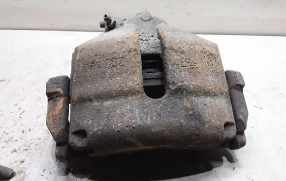 Volkswagen Touran II Front brake caliper