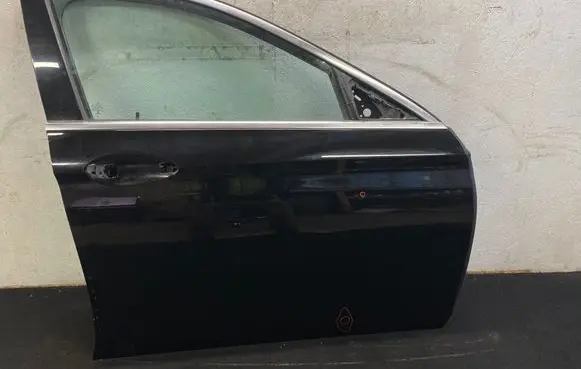 Mercedes-Benz E W213 Front door 