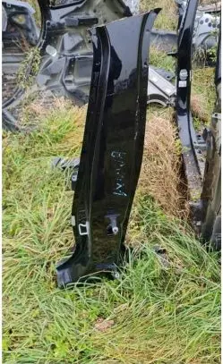 BMW X1 F48 F49 Pillar (middle) 
