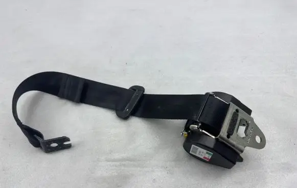 Skoda Octavia Mk3 (5E) Rear seatbelt 7N0857737