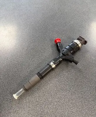 Toyota Land Cruiser (J120) Fuel injector DCRI107780