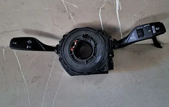 BMW X2 F39 Indicator stalk 6827369 4216268