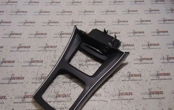Mercedes-Benz B W245 Gear shifter surround trim plastic A1696801207