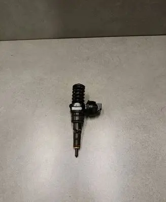 Audi A4 S4 B7 8E 8H Fuel injector 038130079QX