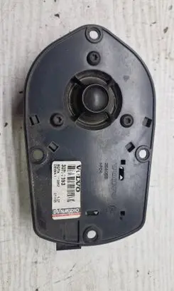 Front door high frequency speaker