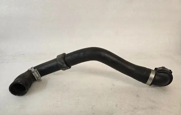 Volvo XC60 Engine coolant pipe/hose 31474845