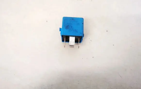 BMW 5 E34 Other relay 61366915327 61.36-6915327