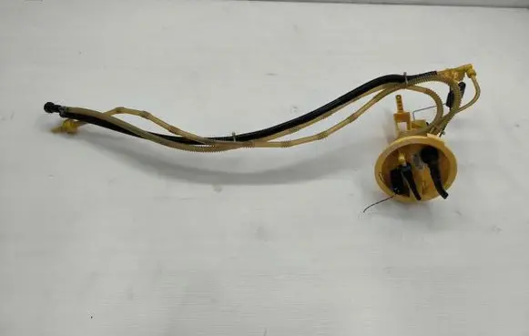 BMW 3 E90 E91 Fuel level sensor 6763888