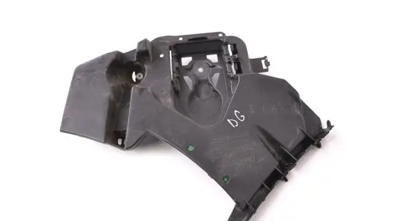 Volvo V40 Rear bumper mounting bracket 31395104