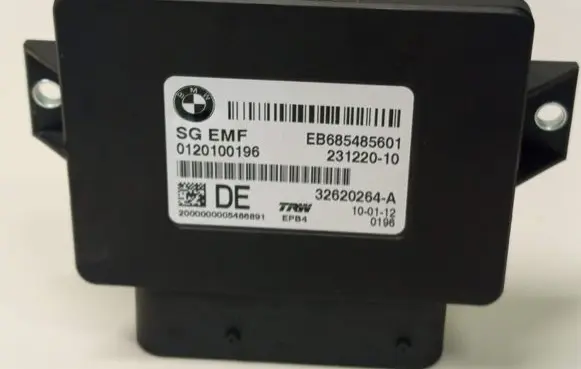 BMW 5 F10 F11 Hand brake control module 685485601 32620264A