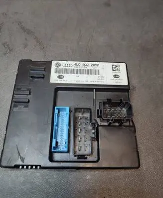 Audi Q7 4L LED ballast control module 4L0907289K
