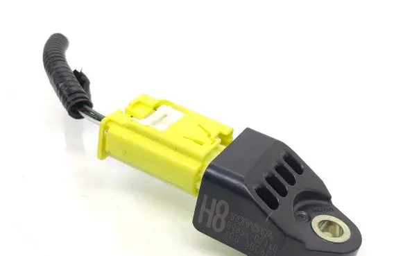 Toyota Auris E180 Airbag deployment crash/impact sensor 8983102140