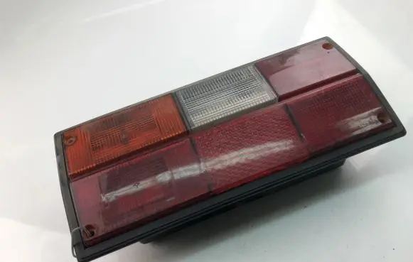 Volkswagen Transporter - Caravelle T3 Tailgate rear/tail lights 251945257F