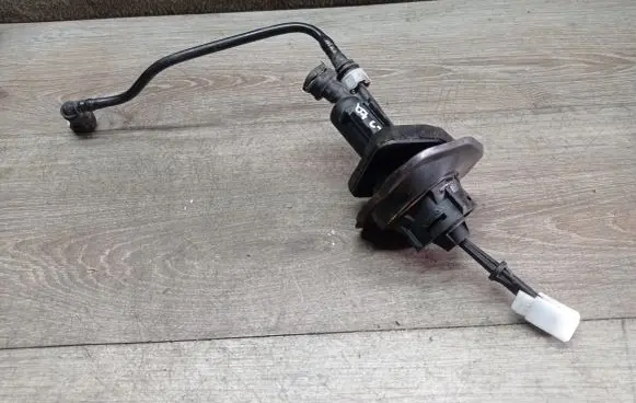 Volvo C30 Clutch slave cylinder 3M5178543AE