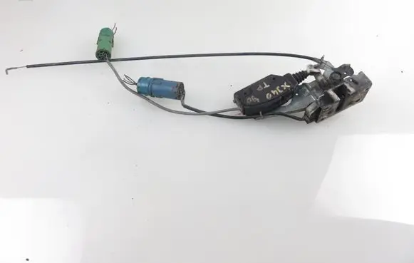 Jaguar XJ X40 Rear door lock 