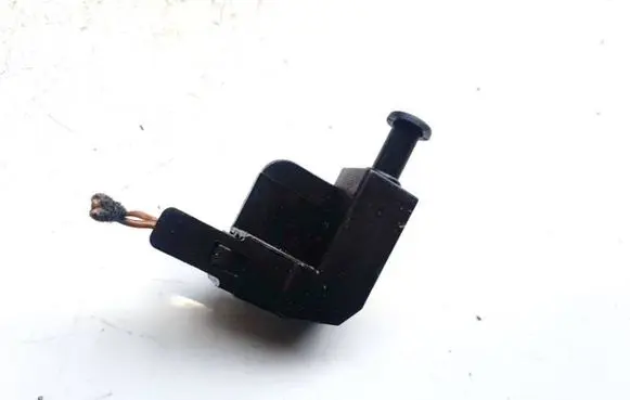 Volkswagen PASSAT B5.5 Sensor 1h0947561a