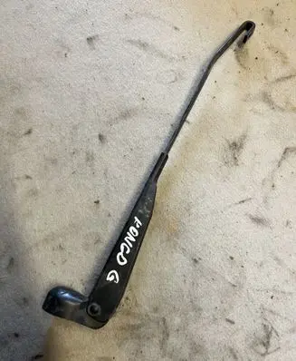 Renault Kangoo I Rear wiper blade arm 